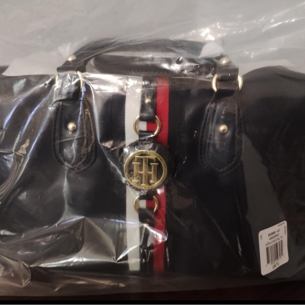 Brand new Tommy Hilfiger purse